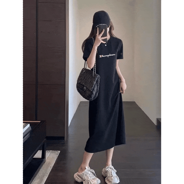 百家樂：爛大街的土裙子別穿了！這6件洋氣巨顯瘦，廻頭率100%